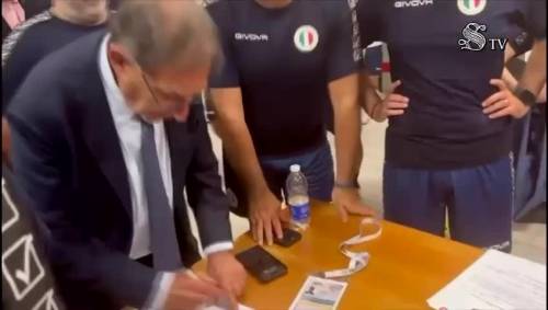 La Nazionale Politici prima della Partita del Cuore