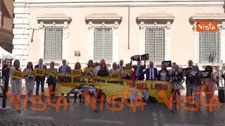 Il flash mob del M5S dopo l'approvazione in Senato del ddl sulla separazione delle carriere