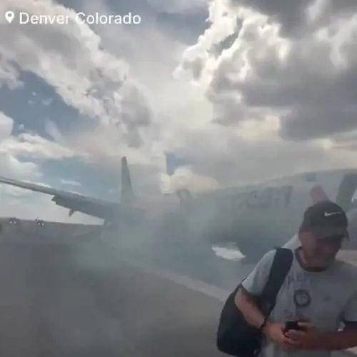 American Airlines, fiamme sul Boeing: passeggeri evacuati con gli scivoli