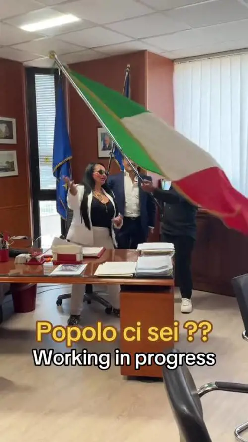 Lo "show" di Rita De Crescenzo e Angelo Napolitano