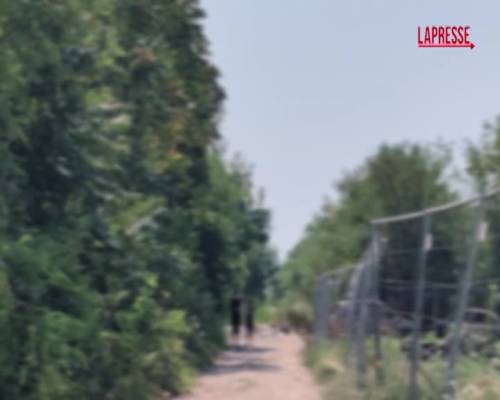 Milano, investita e uccisa da ragazzini: dentro il campo nomadi di via Selvanesco