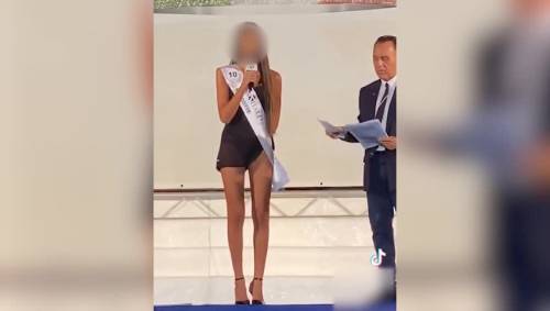Tredicenne sfila a Miss Mascotte. Scoppia la polemica social