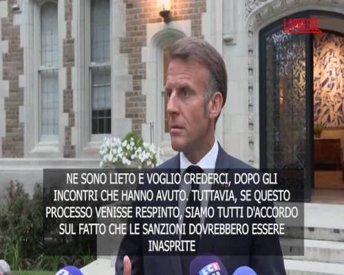Ucraina, Macron: "Se negoziati falliscono aumentare sanzioni"