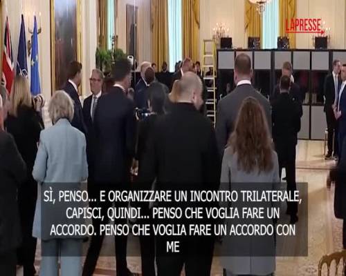 Cosa ha sussurrato Trump a Macron