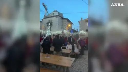 Freddo in Abruzzo, un borgo anticipa il Natale