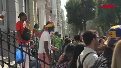 Londra, carnevale di Notting Hill: quartiere invaso