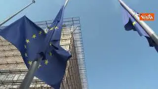 Deraglia funicolare a Lisbona, bandiere a mezz'asta su palazzi istituzioni Ue per onorare vittime