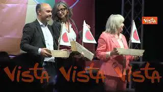 Standing ovation per Francesca Albanese a Terra, la festa di Avs a Roma