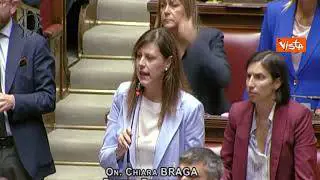 Approvazione separazione carriere, bagarre in Aula, Schlein riprende suoi deputati: 'Chiara fermali'