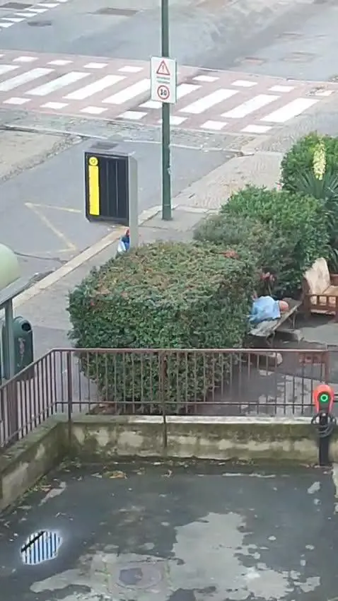 Il video della rissa tra rom
