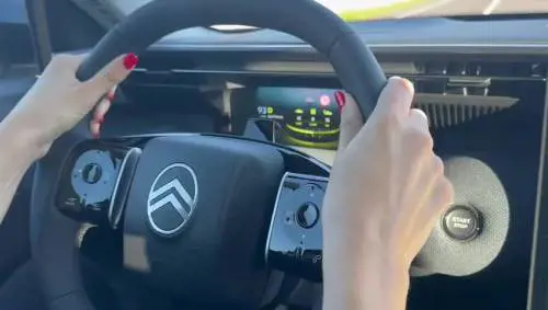 Citroën C5 Aircross, la nuova generazione punta tutto su comfort e tecnologia