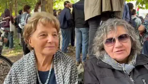 Le voci della piazza: "Il governo scarichi Israele e appoggi la Palestina libera"