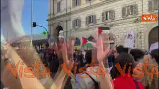 "Free Palestine", il coro dei manifestanti al corteo pro Gaza di Roma