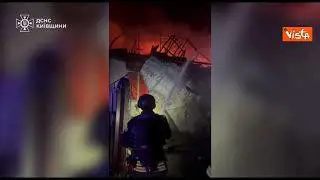 Guerra Ucraina, droni russi su un grattacielo a Kiev, 12 feriti e decine di evacuati