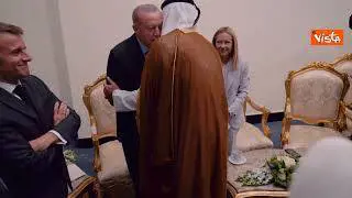 Meloni in Egitto per firma accordi pace Gaza, il vertice con i leader