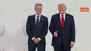 Accordi pace Gaza, Trump stringe le mani ai leader in Egitto, il timelapse della casa Bianca