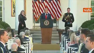 Trump conferisce la Medal of Freedom postuma a Charlie Kirk nel giorno del suo compleanno