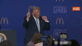 Trump balla sulle note di Ymca a summit economico di McDonald's a Washington