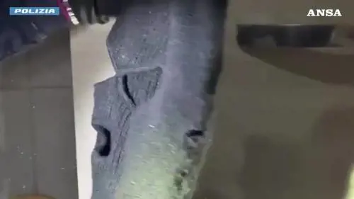 Sgominata una rete di sfruttamento della prostituzione a Roma: le immagini dell'operazione