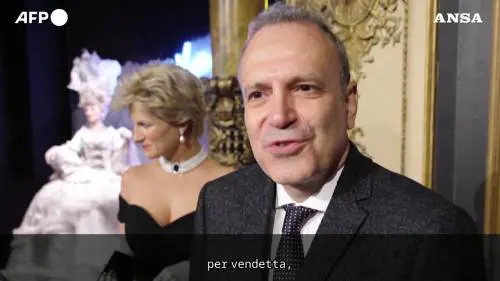 Lady Diana al Museo delle cere di Parigi con il revenge dress