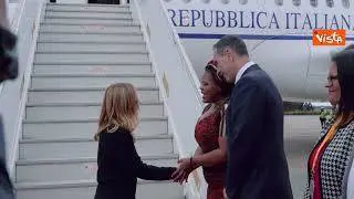 Meloni in Sudafrica per il G20, l'arrivo a Johannesburg