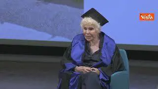 Addio Ornella Vanoni, eccola alla laurea Ad Honorem a giugno: Io cialtrona, non ho mai studiato