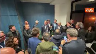 Regionali Campania, applauso per Fico al comitato elettorale con Conte, Schlein, Fratoianni, Bonelli
