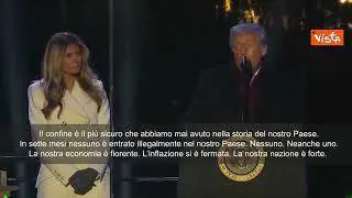Trump accende l'albero di Natale a Washington: Stiamo lavorando per la pace