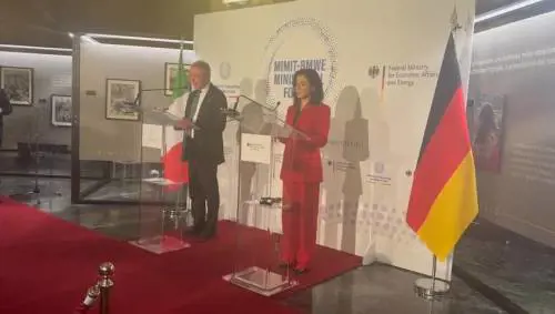 Italia-Germania a Ue: su automotive rivedere subito le norme sulle emissioni