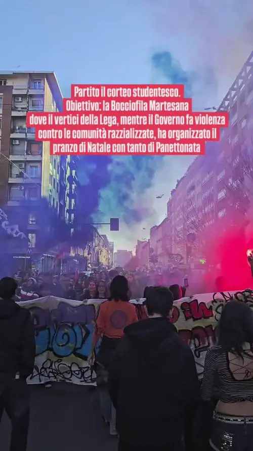 Studenti in corteo a Milano: minacce e insulti al governo