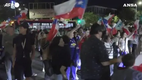 Cile, la festa a Santiago per il nuovo presidente Kast