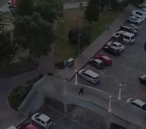 Tentano di disarmare uno dei killer di Sydney ma vengono uccisi:gli altri eroi di Bondi Beach 