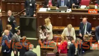 Meloni lascia la Camera al termine delle comunicazioni in Aula sul Consiglio Ue