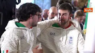 Mattarella consegna il tricolore ad atleti Milano-Cortina: Giochi saranno messaggio di pace