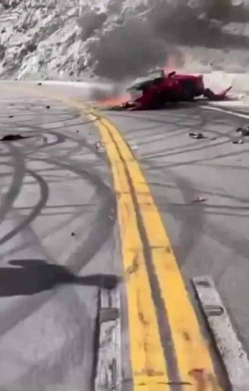 Il terribile schianto con la Ferrari e il rogo: l'orribile morte di Vince Zampella