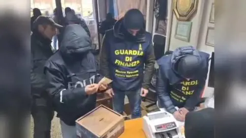 Sequestri durante l'operazione sui finanziamenti ad Hamas