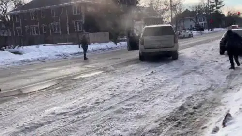 La sparatoria a Minneapolis