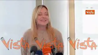 "Ho tanta paura", Meloni scherza con Direttore di Vista prima della sua domanda
