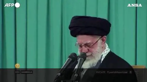 Khamenei attacca Trump: "Colpevole per i morti in Iran"