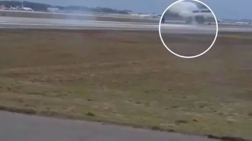 L'aereo perde una ruota durante l'atterraggio: immagini choc dallo scalo di Orlando (Florida)