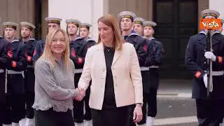 Giorgia Meloni riceve a Palazzo Chigi Presidente del Parlamento Europeo Metsola