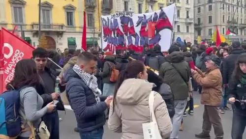 Milano, corteo contro Olimpiadi e Ice
