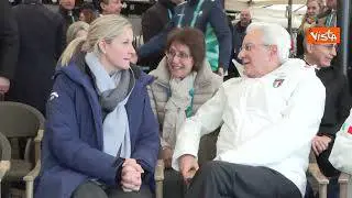 Milano Cortina, il Presidente Mattarella arriva a Cortina con la giacca del team Italia