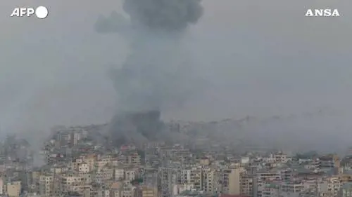 L'Idf entra in Libano, bombardamenti sul Paese: colpite Beirut e Tiro