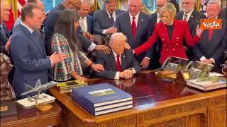 La preghiera dei Pastori evangelici con Trump alla Casa Bianca per il successo nella guerra in Iran