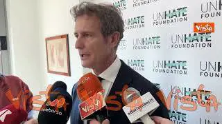 Benetton all'evento di Unhate sulla fragilità tra i giovani: Non sono svogliati, cercano spazio