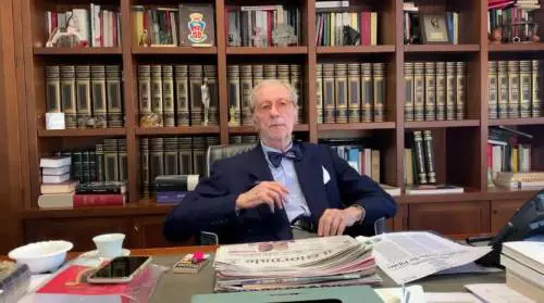 La Salis parte, speriamo non torni