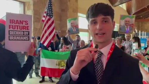 Tra i manifestanti anti-ayatollah al Cpac di Dallas