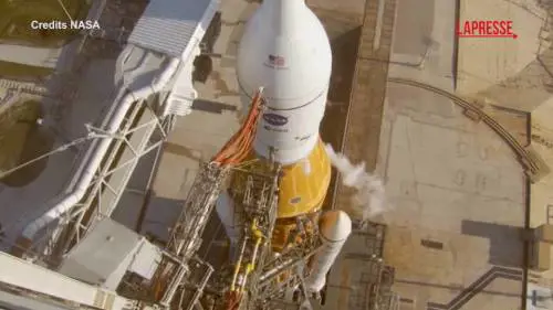 Al via la missione Artemis II: lo spettacolare decollo