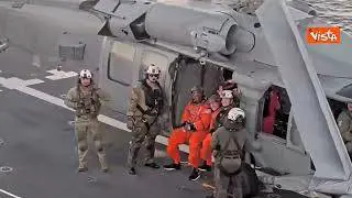 Artemis II torna sulla Terra, astronauti sorridenti dopo lo splashdown perfetto